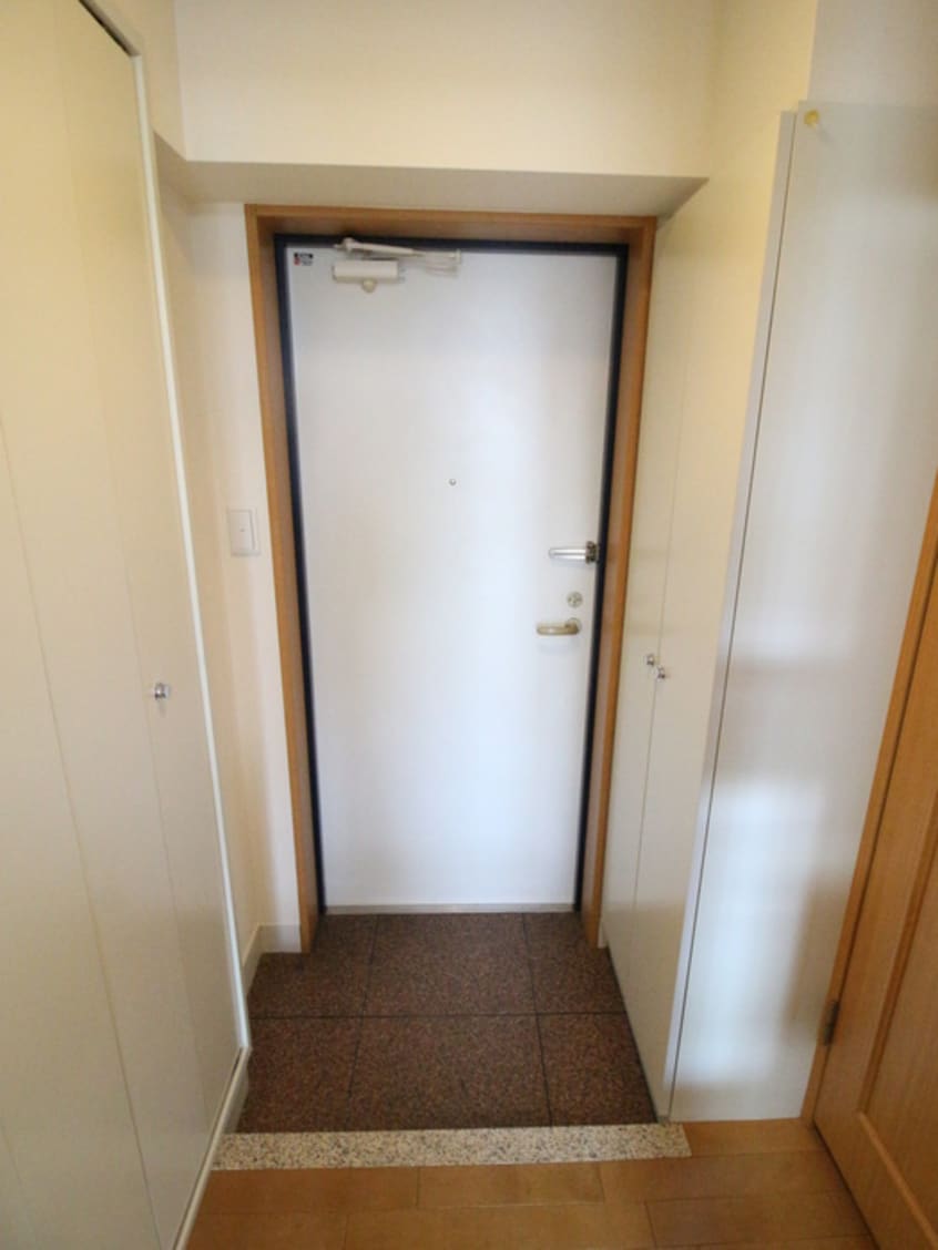 玄関 クレスト連坊