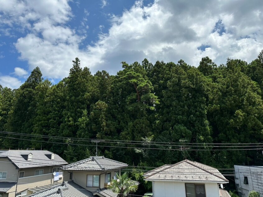 室内からの展望 ブランドール八幡Ⅱ