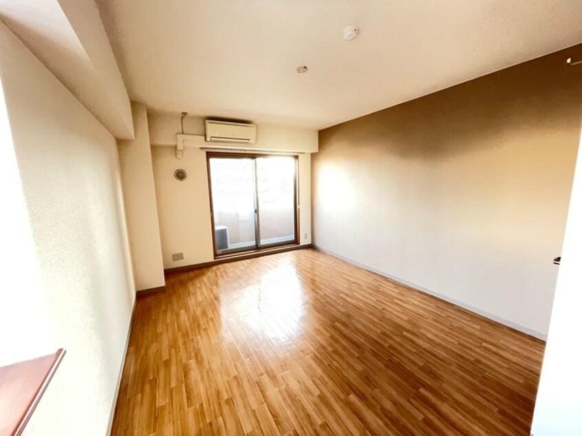 居室 アンソレイユ河原町