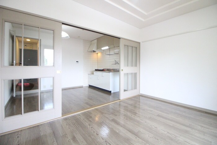 居室 グランシャルマン通町