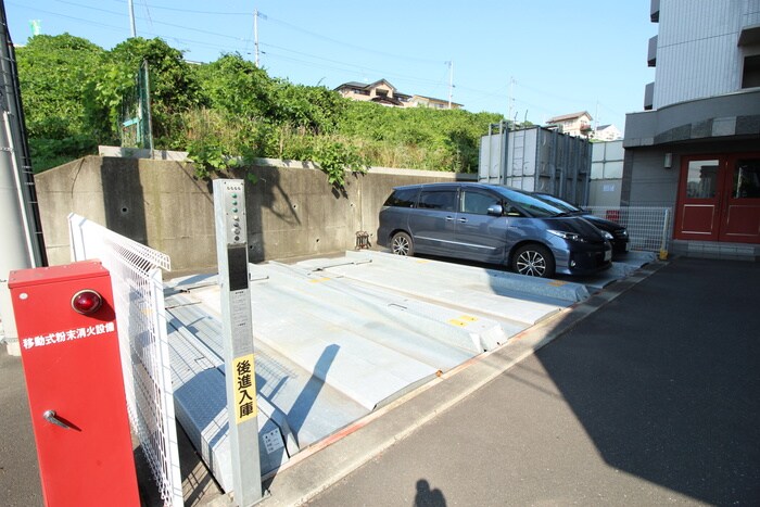 駐車場 スクエア泉中央