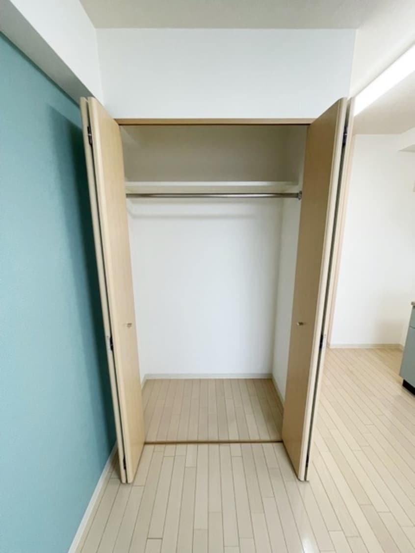 収納 スクエア泉中央