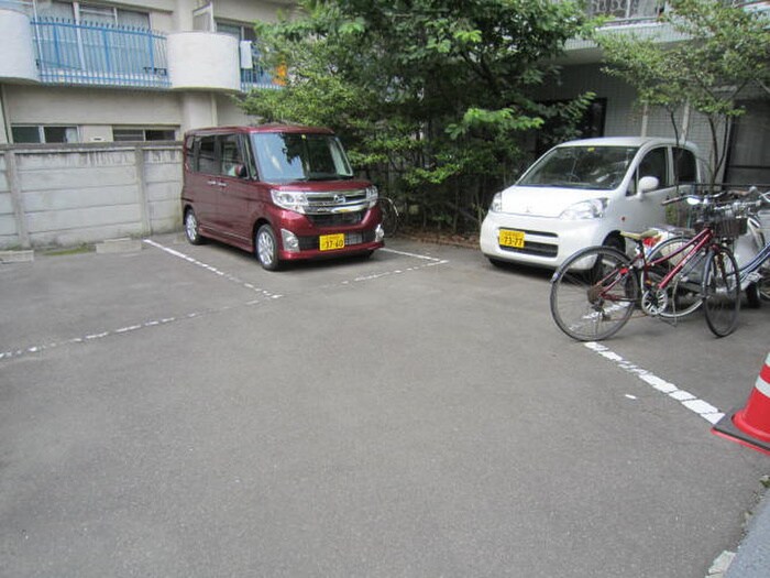 駐車場 愛宕橋ステーションハイツ