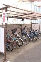 駐輪場 メゾンドールヘンミ