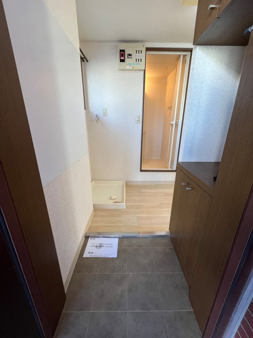 廊下 リヴィエール高砂