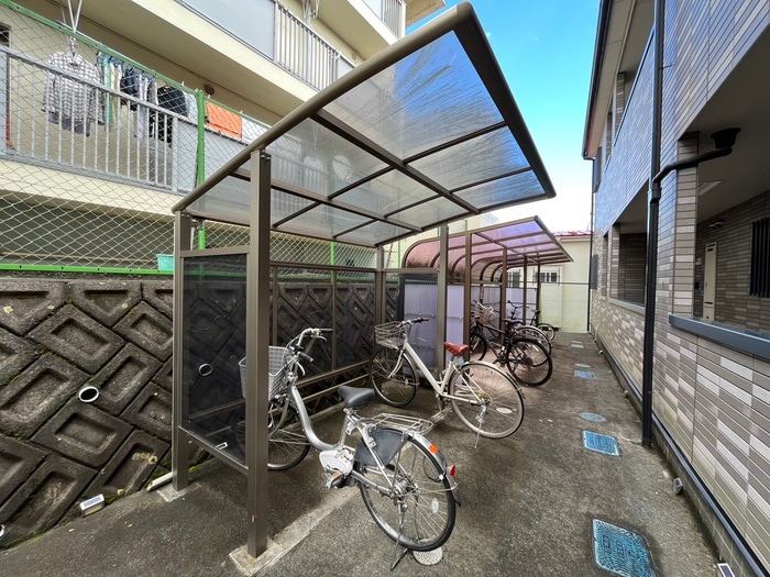 駐輪場 コテージ北山