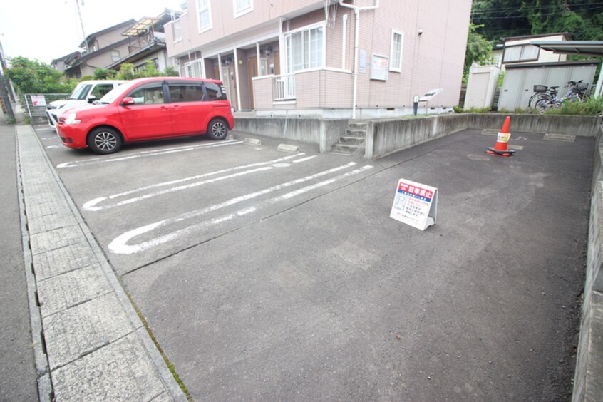駐車場 ｓｕｎｒｉｓｅ　ｈｉｌｌ