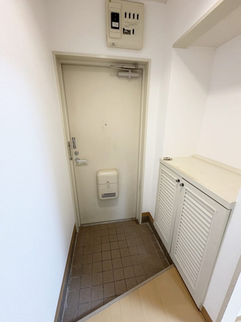 玄関 フェニックス福室