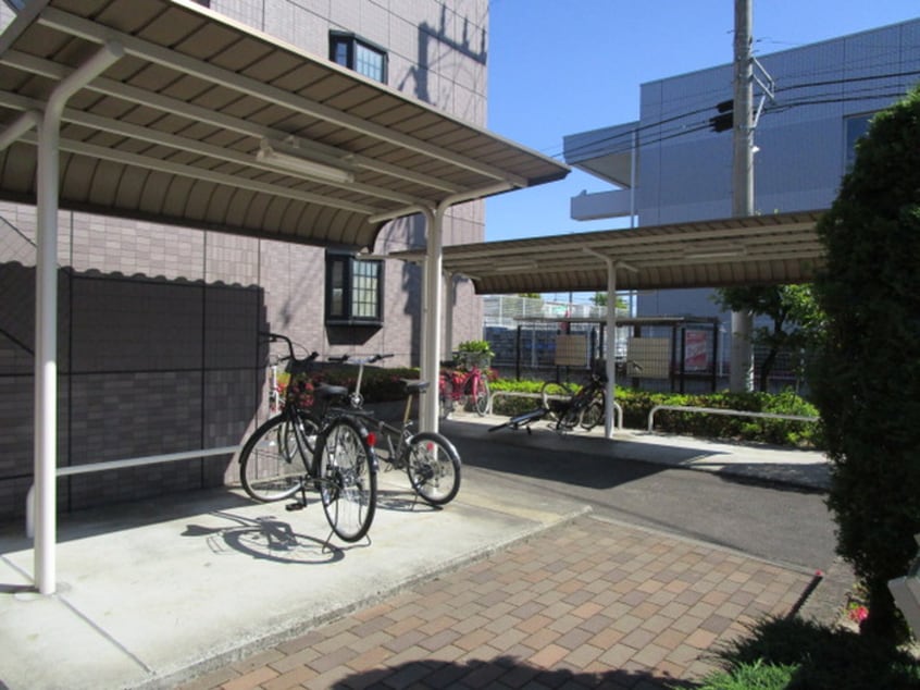 駐輪場 サンタプレイス高砂Ⅲ
