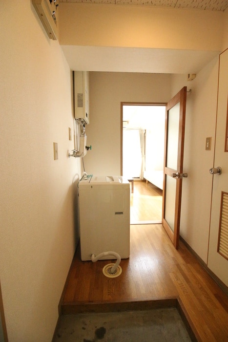 玄関 ハイツ八木山