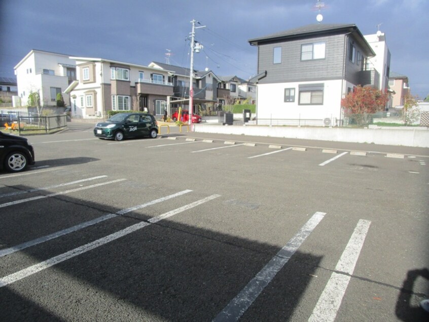 駐車場 アンビックス利府壱番館