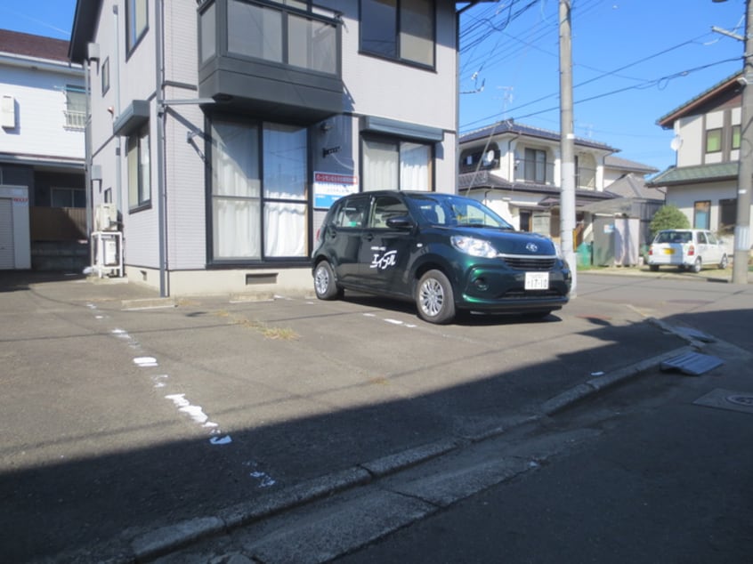 駐車場 パ－シモンむらさわ
