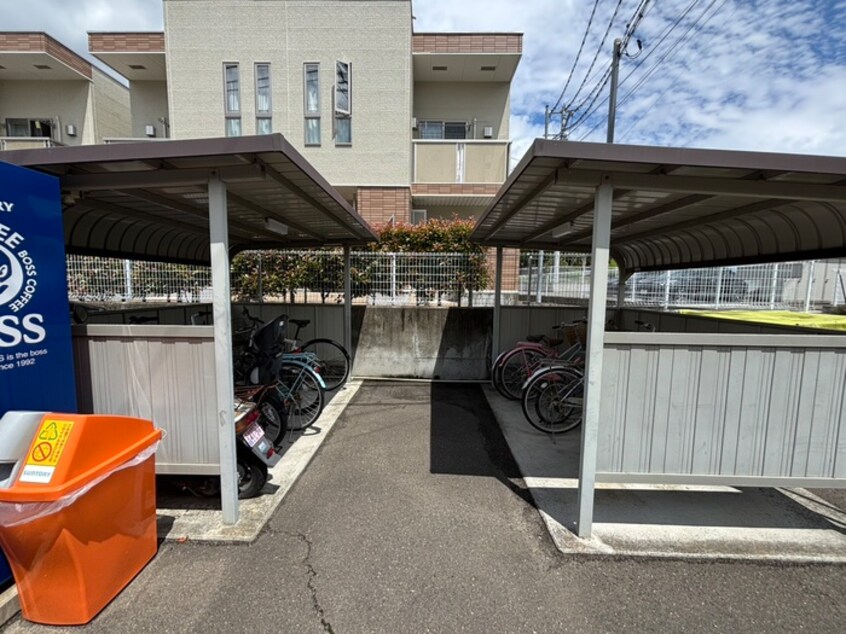 駐輪場 サニ－セトル五号館