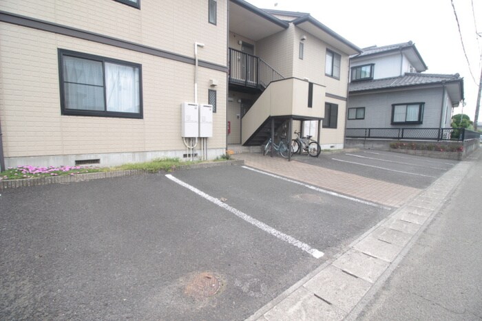 駐車場 ラ・メルベイユＣ棟