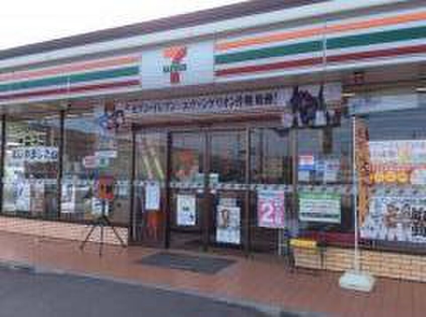セブンイレブン名取増田3丁目店(コンビニ)まで270m ﾀﾞｲｱﾊﾟﾚｽｸﾞﾗﾝﾃｰｼﾞ中央