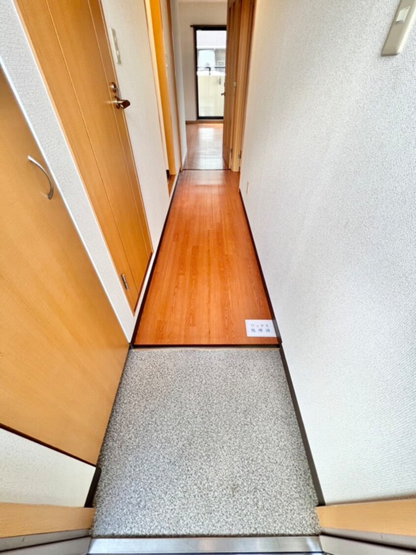 玄関 ハバ－ドリ－ム３番館