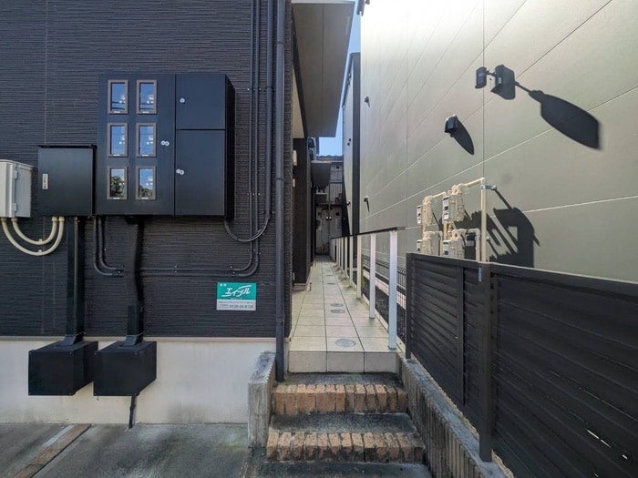 エントランス部分 クレスト五十人町