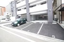 駐車場 シェルグランデ東口