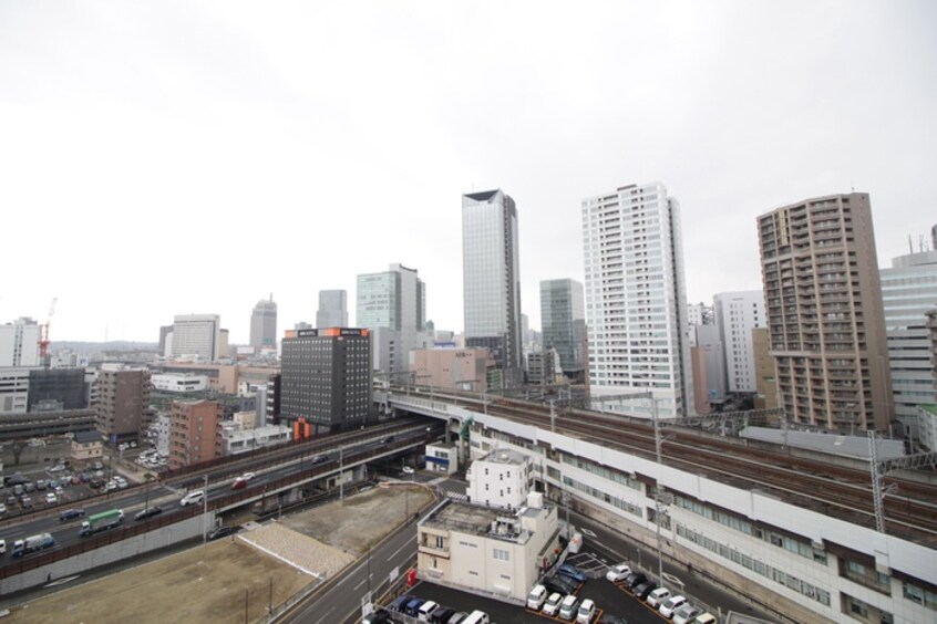 室内からの展望 シェルグランデ東口