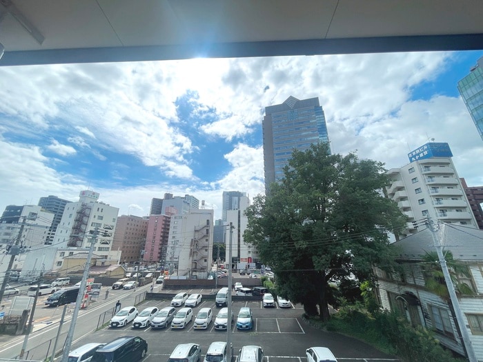 室内からの展望 ウルス花京院B