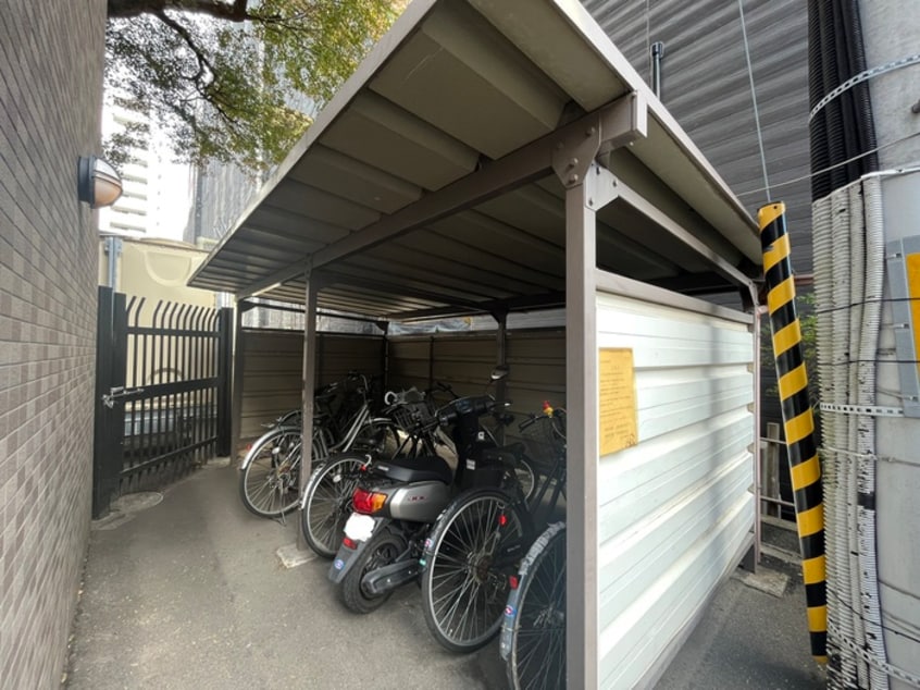 駐輪場 メリファ春日