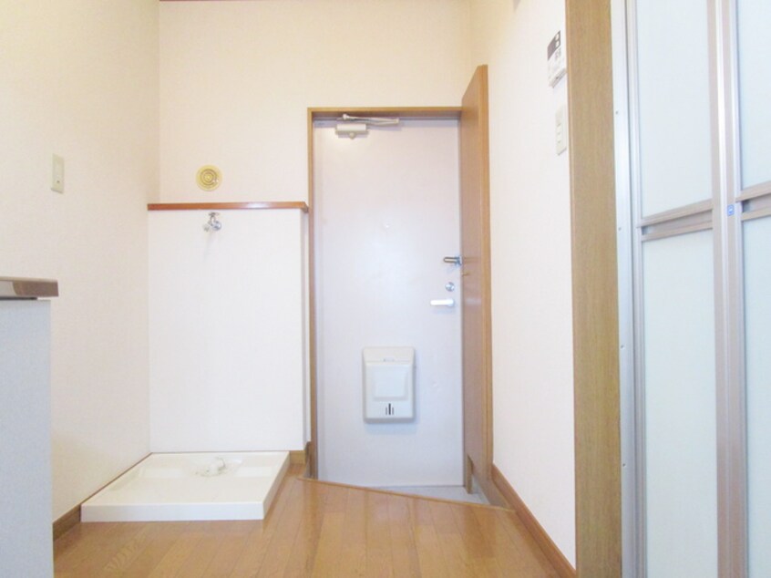 玄関 茜館