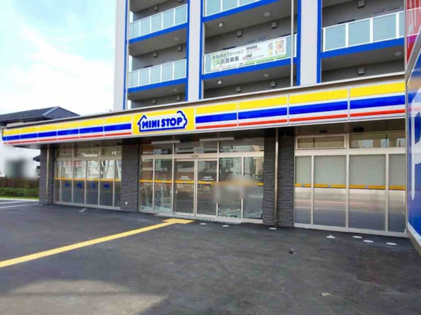 ミニストップ仙台薬師堂駅前店(コンビニ)まで210m サンパレス大和町Ⅱ