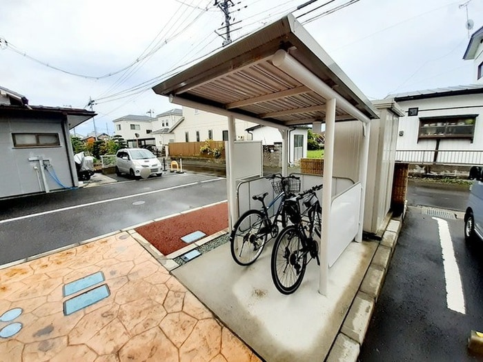 駐輪場 プレミアムハウス郡山