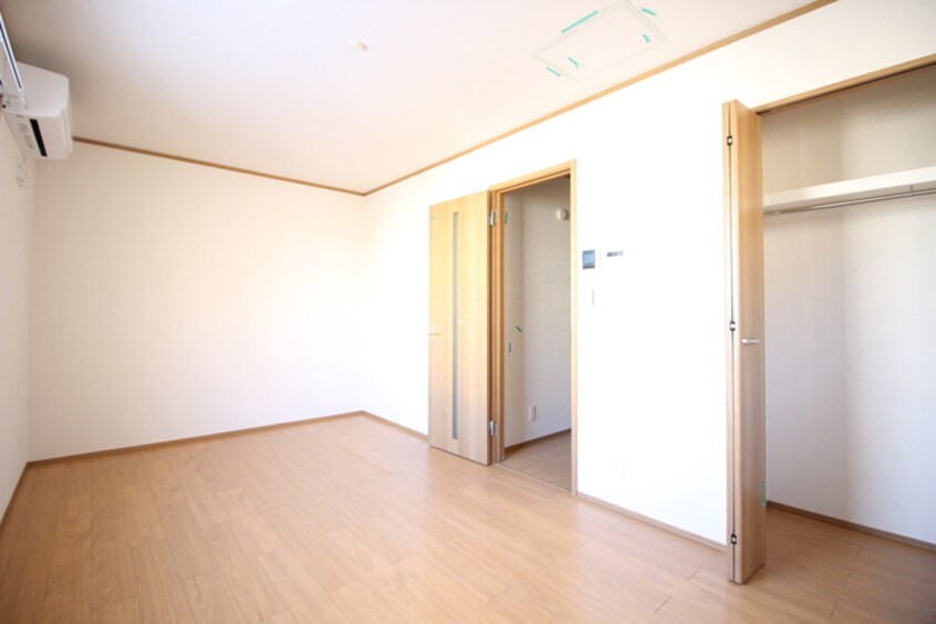 居室 イ－ズ国見１