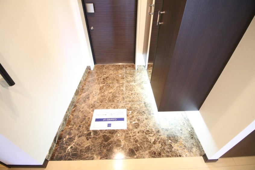 玄関 レジディアタワー仙台