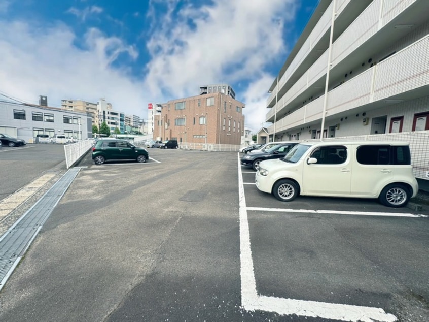駐車場 アンソレイエ・ロジュマン