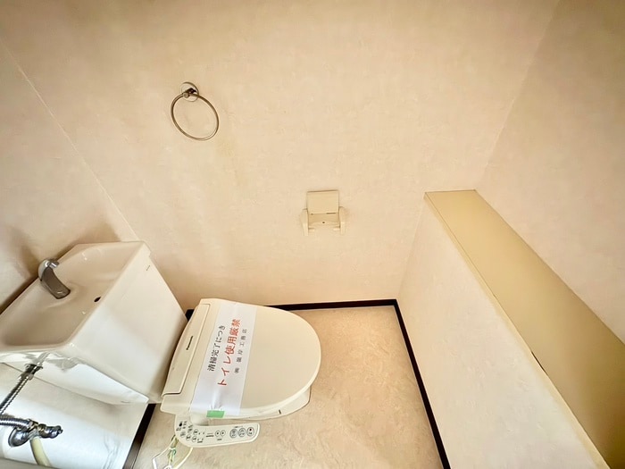 トイレ アンソレイエ・ロジュマン