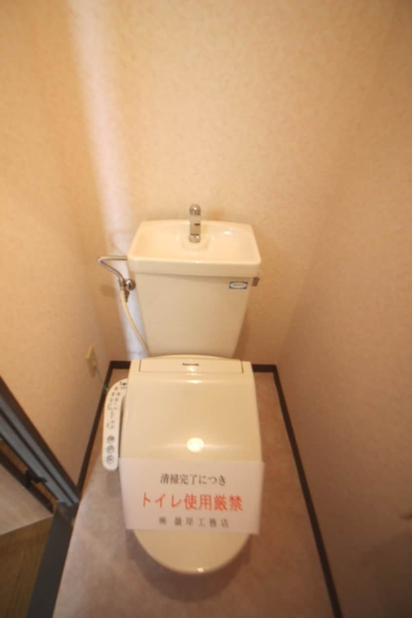 トイレ アンソレイエ・ロジュマン