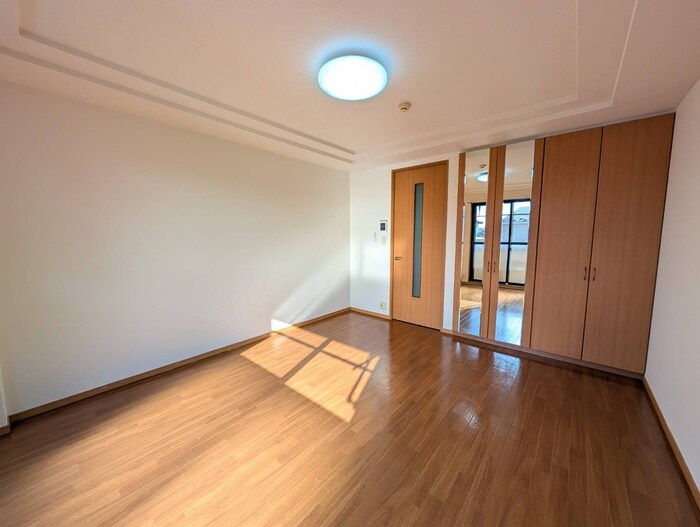 居室 ビュ－パ－トＫ