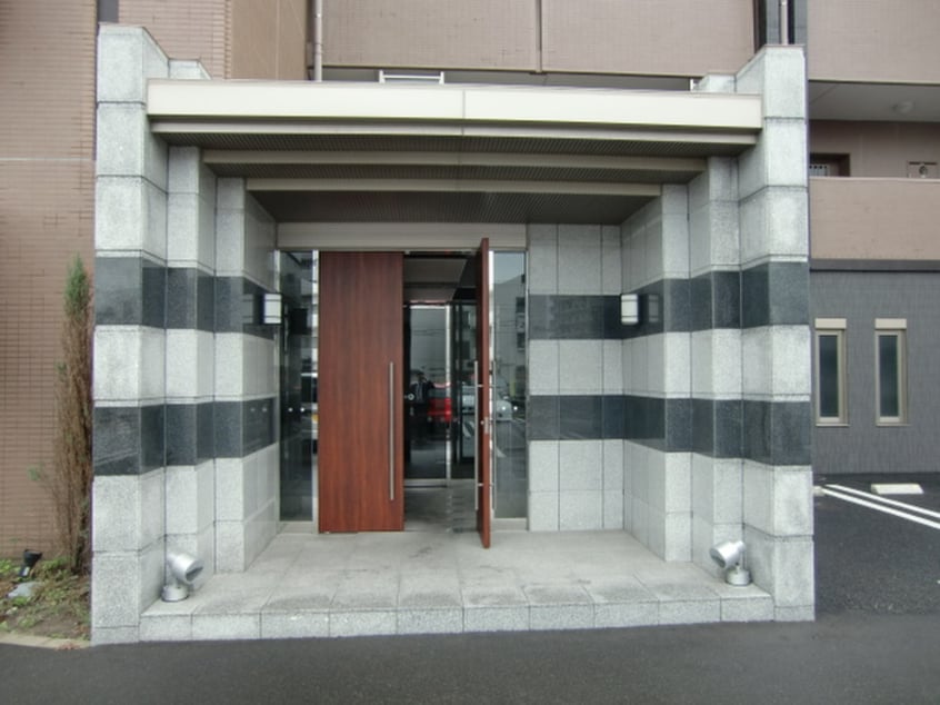 エントランス部分 ラフィネ