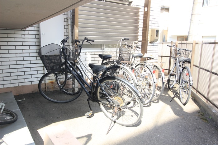 駐輪場 メイプル松島