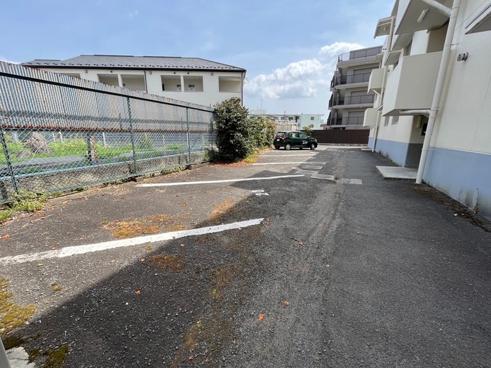 駐車場 サンプラザ子平町