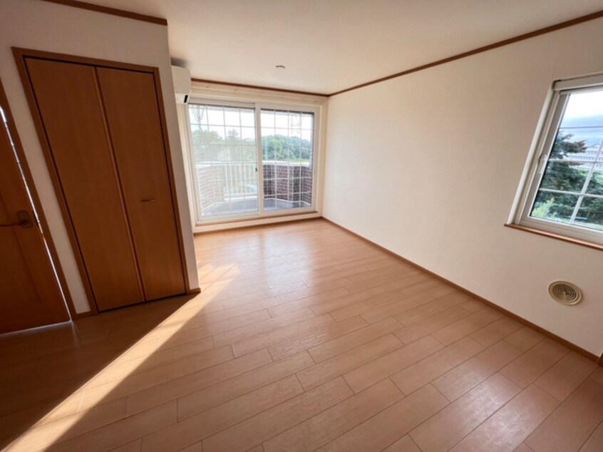 居室 グランデパインヒルズ　A