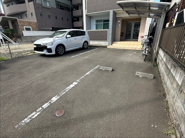 駐車場 エルメゾン原町