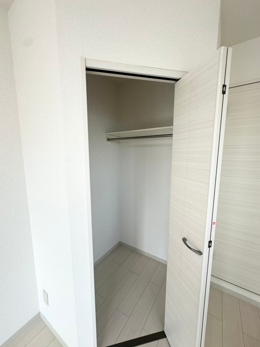 収納 エルメゾン原町