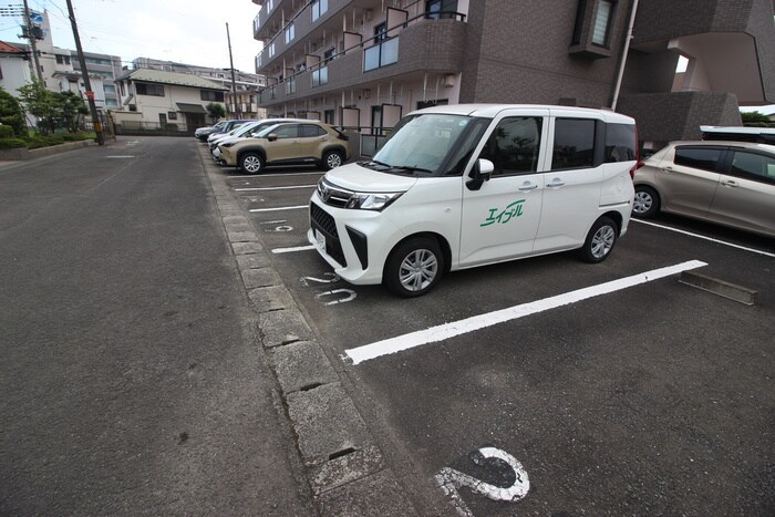 駐車場 ウィスタリアⅢ