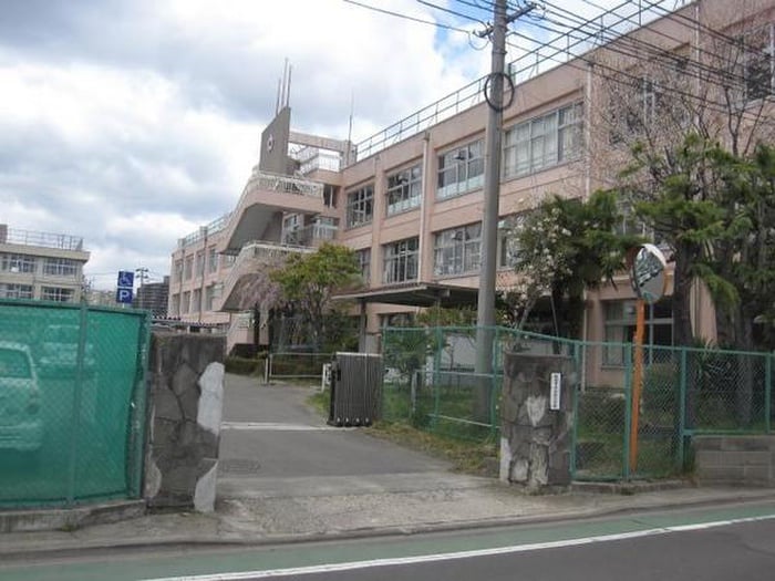 仙台市立長町南小学校(小学校)まで400m ウィスタリアⅢ