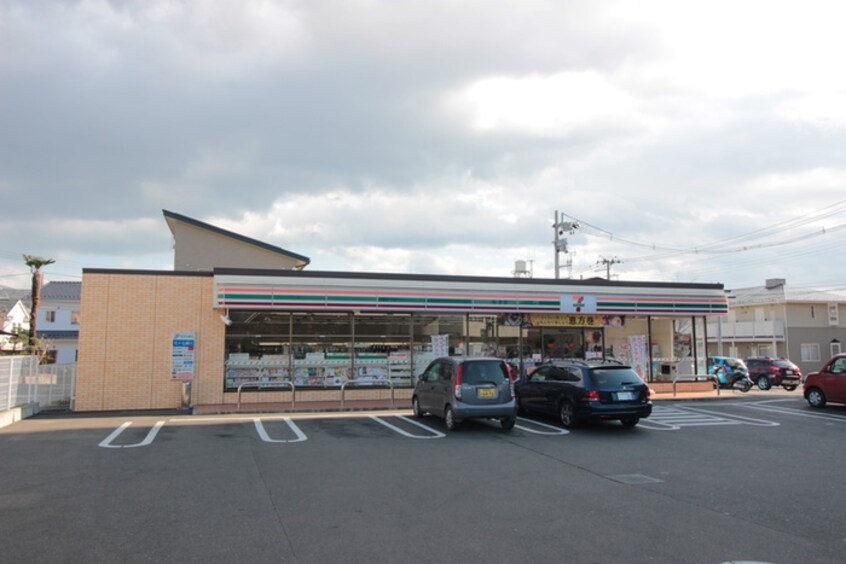 セブン-イレブン 名取増田3丁目店(コンビニ)まで246m ガ－デンコ－ト