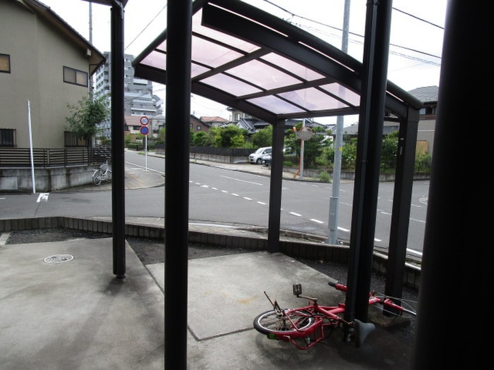 駐輪場 ハイツ楓