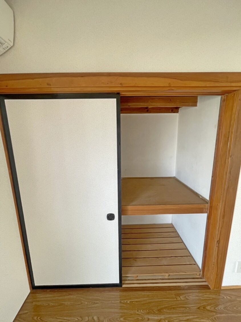 収納 コーポ中山