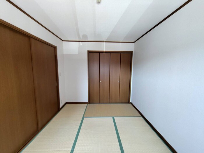 居室 シャトウKTⅢ