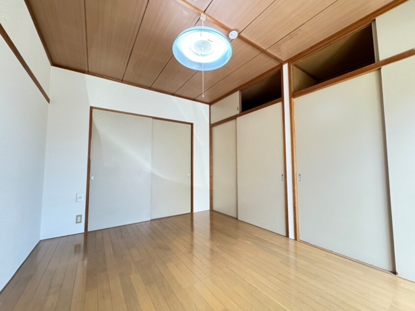 居室 伊藤ハイツ