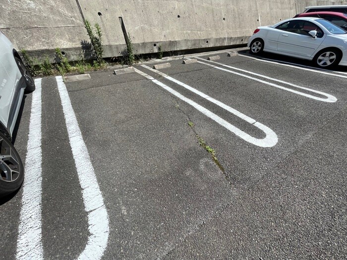 駐車場 サニープレジデント弐番館