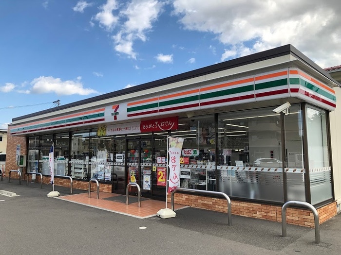 セブン-イレブン 仙台六丁の目駅前店(コンビニ)まで250m メゾン・ド・エトワール