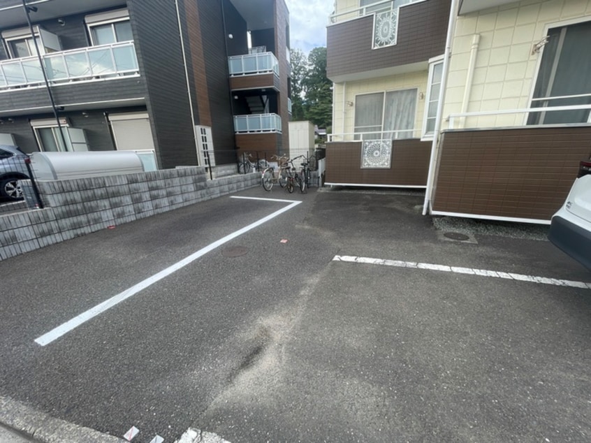 駐車場 メゾン　ド　マロン